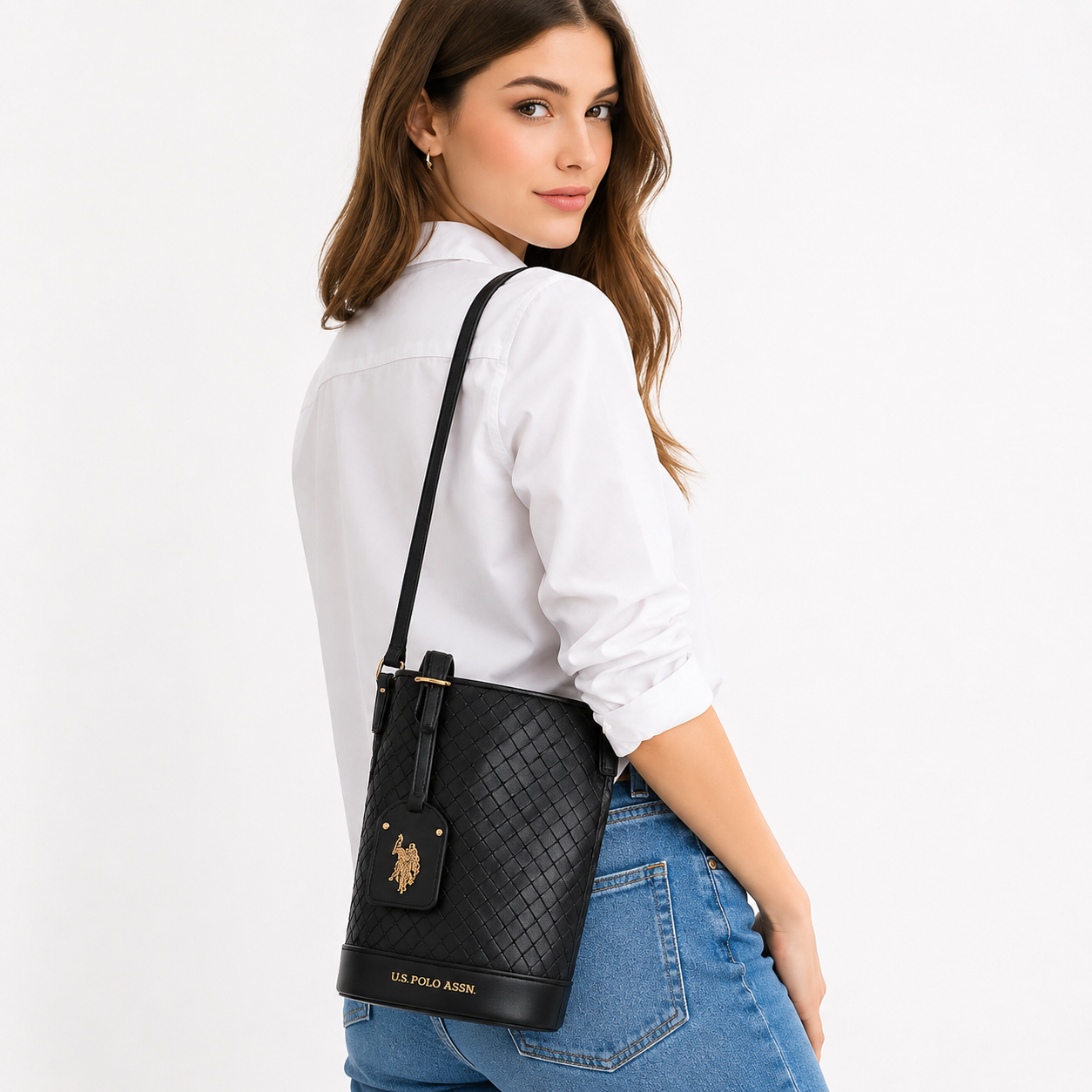 U.S. Polo Assn. woven crossbody bucket bag