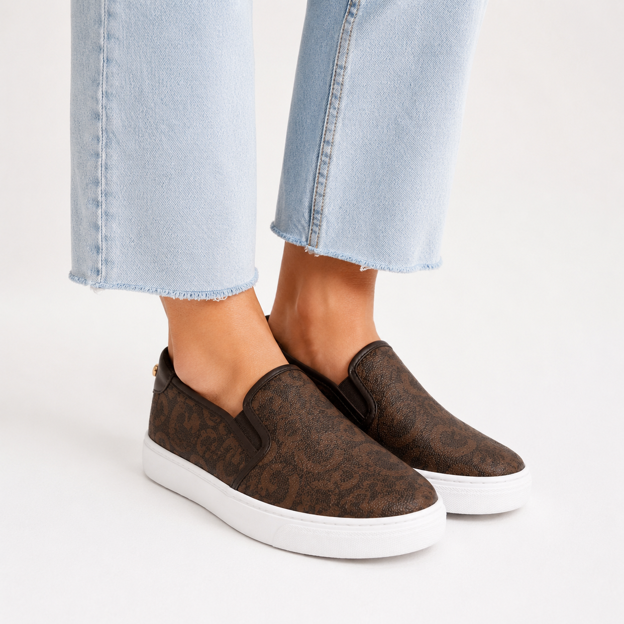 Guess Some slip-on sneakers from the Guess brand