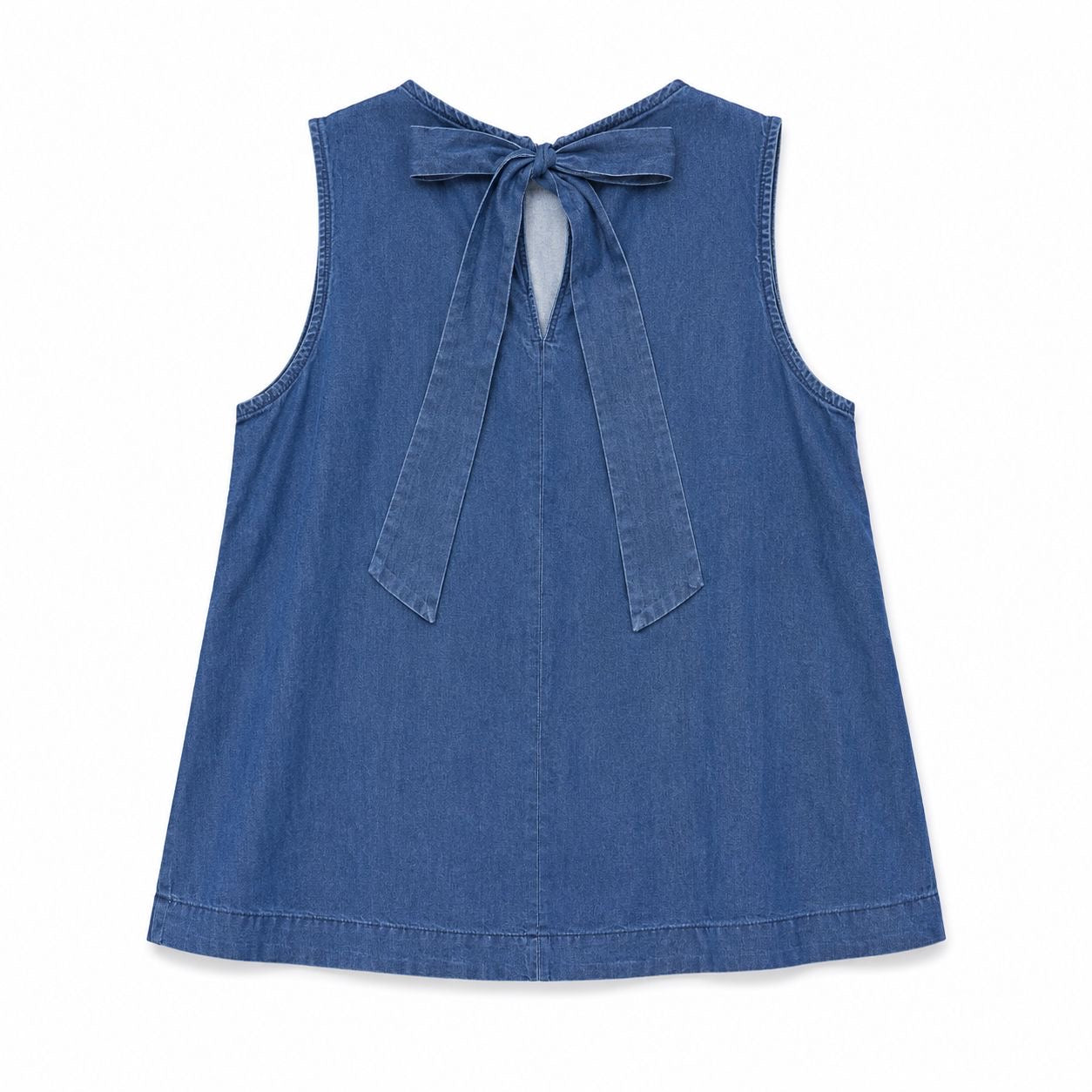 Anne Klein is a sleeveless denim blouse Women’s