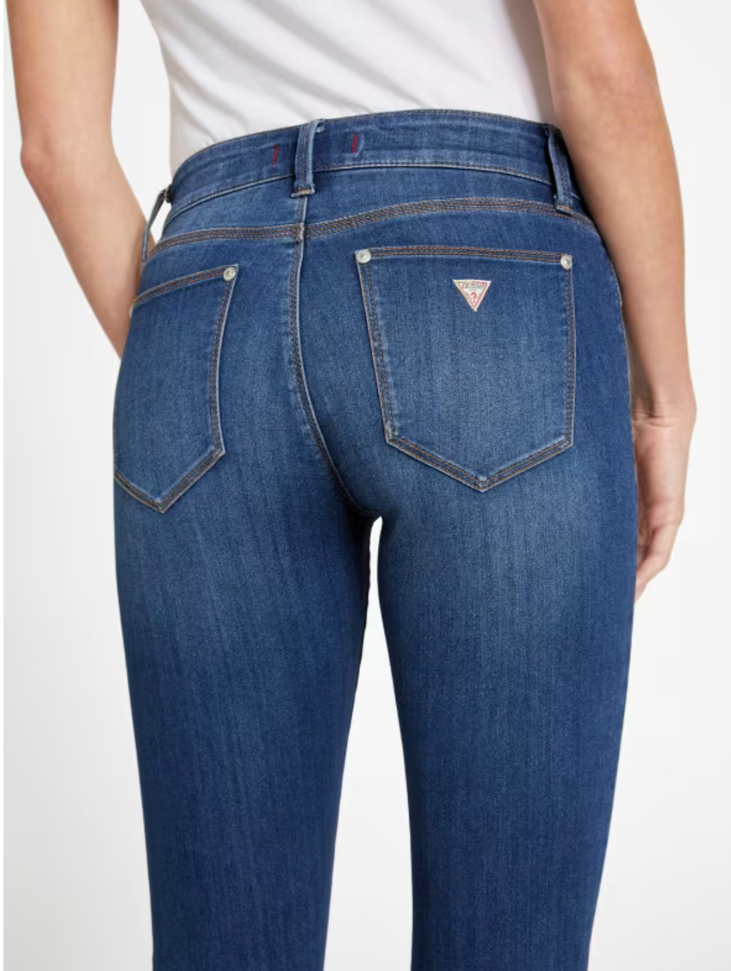 GUESS Sophia Mid-Rise Skinny Jeans