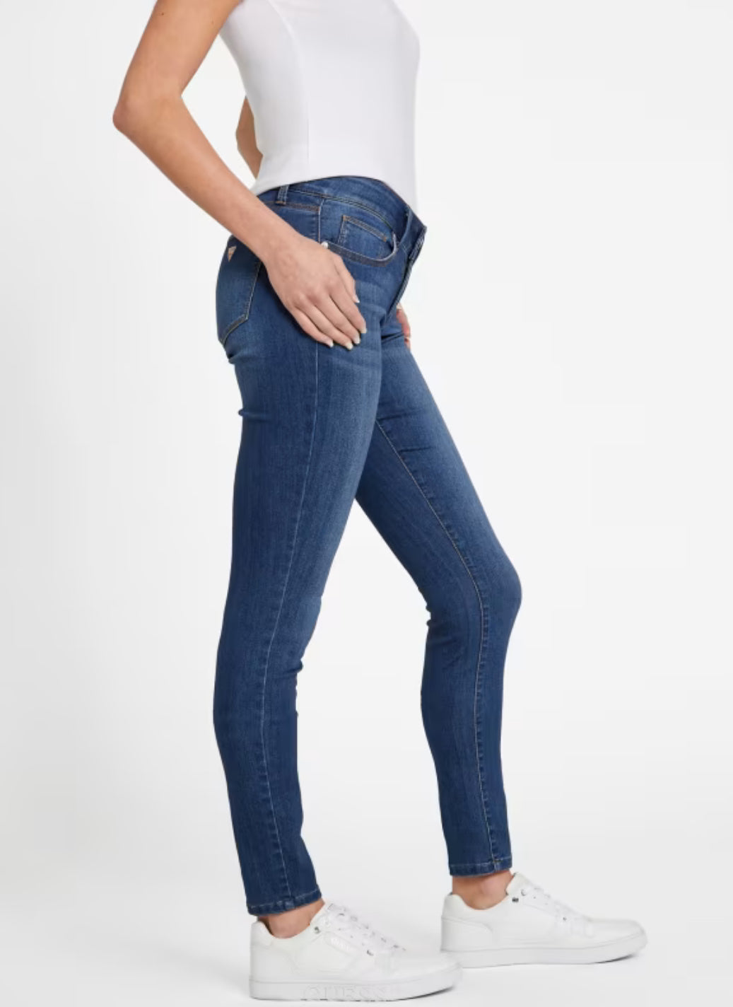 GUESS Sophia Mid-Rise Skinny Jeans