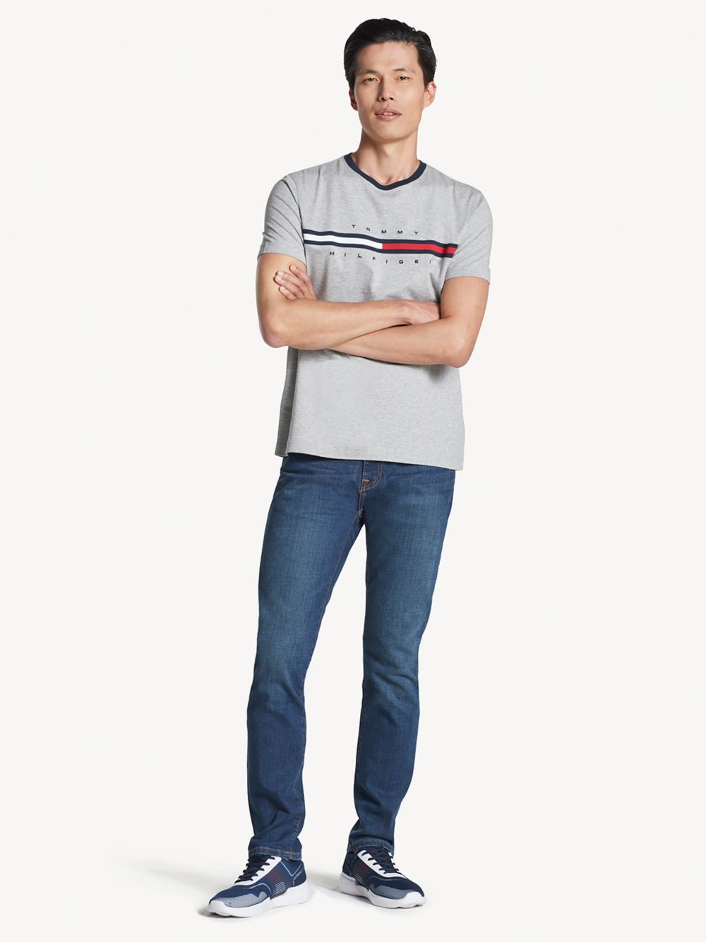 Tommy Hilfiger Essential Flag Logo T-Shirt