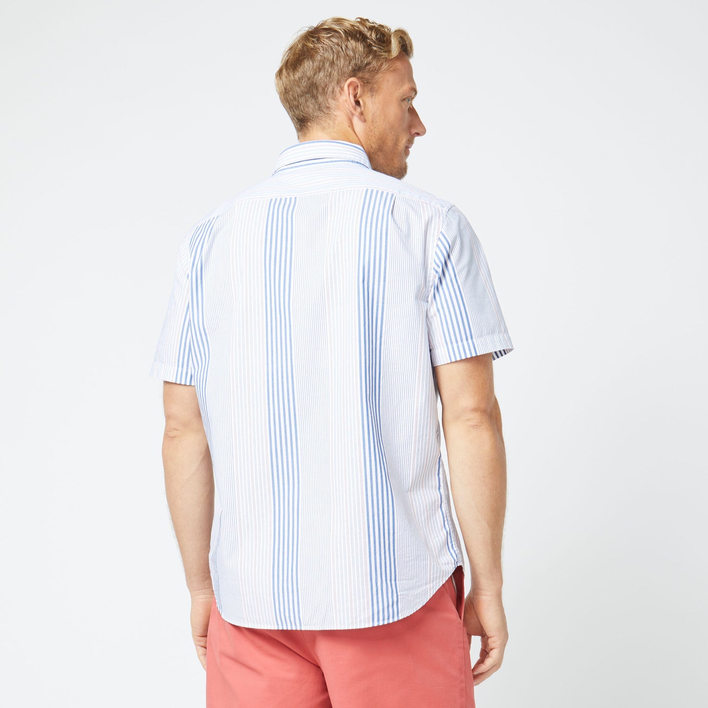 Nautica CLASSIC FIT VERTICAL STRIPE SHIRT