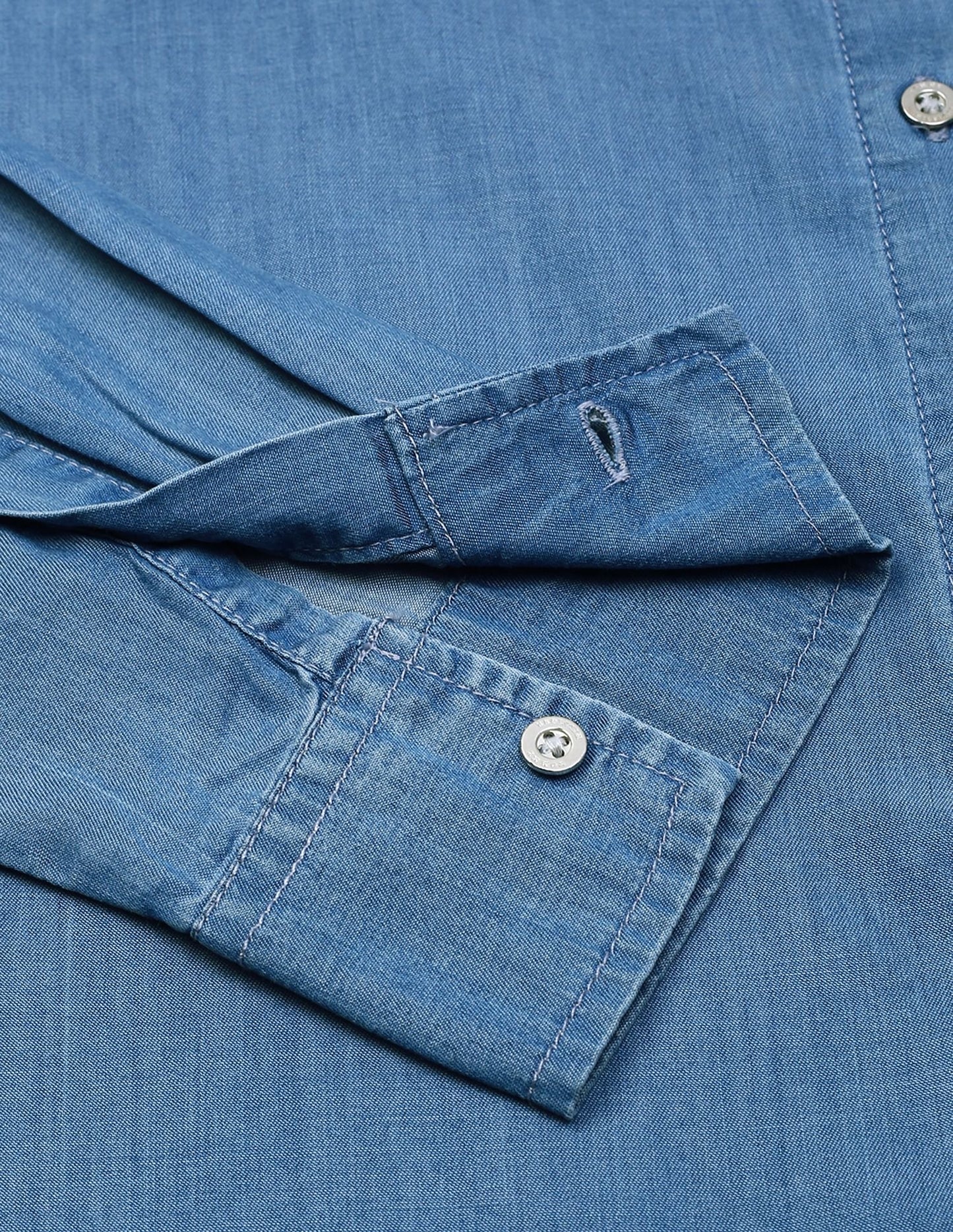 Tommy Hilfiger Women’s Heritage Chambray Shirt