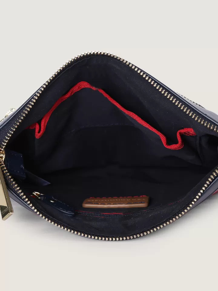 Tommy Hilfiger Charming Crossbody