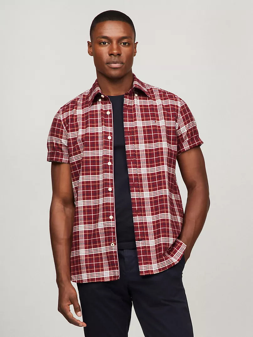 Tommy Hilfiger Regular Fit Short-Sleeve Plaid Oxford Shirt
