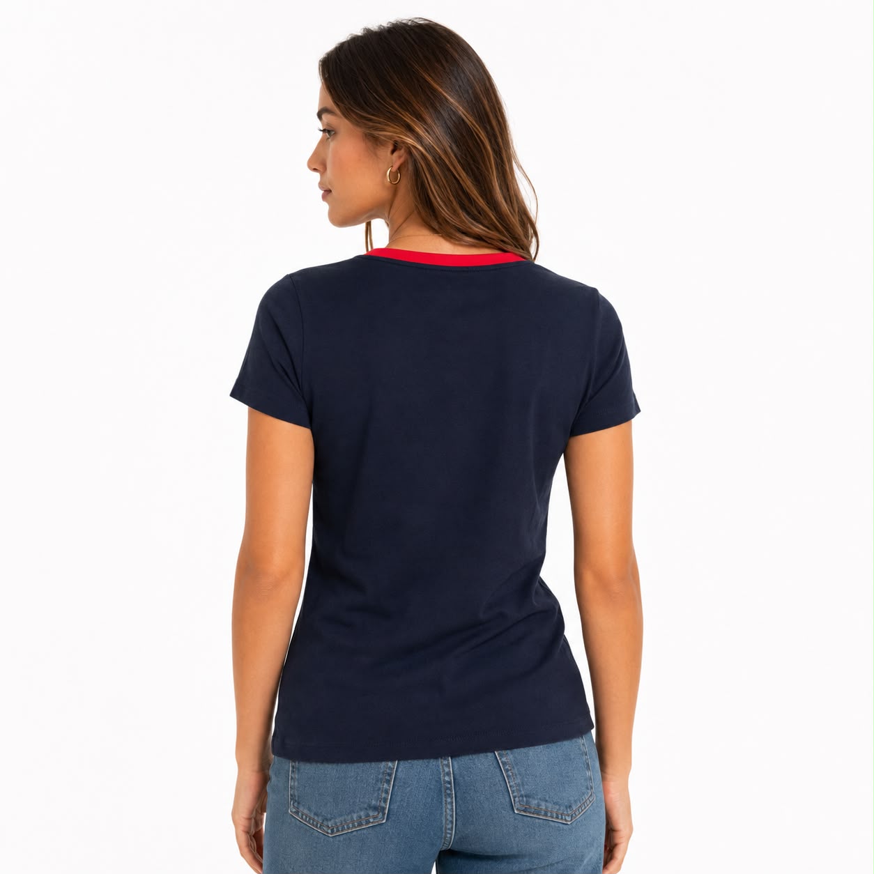 Tommy Hilfiger t-shirt stands out for its classic design with horizontal stripes