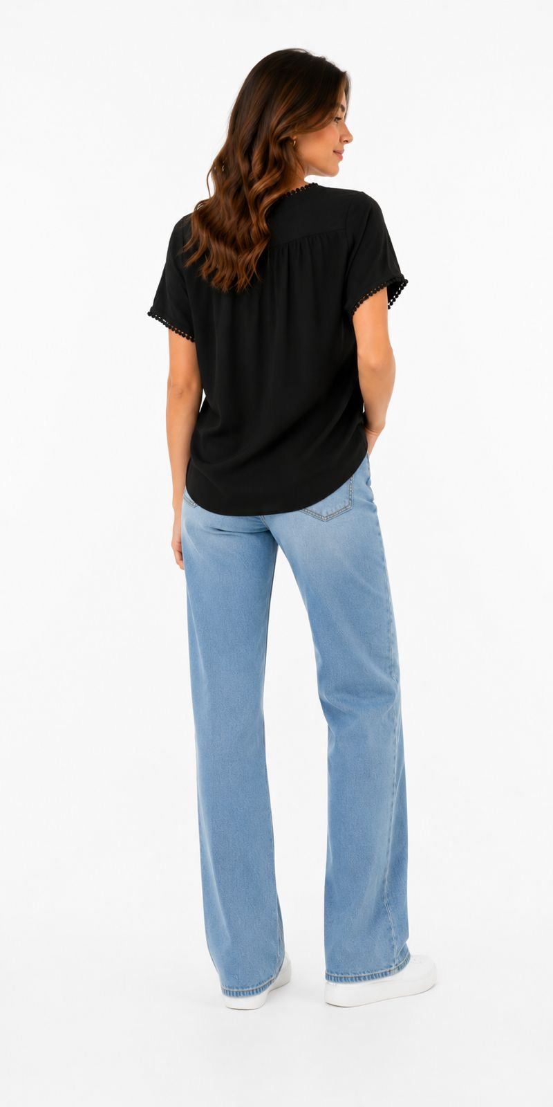 JONES NEW YORK-Black short-sleeved blouse from the Jones New York Signature brand