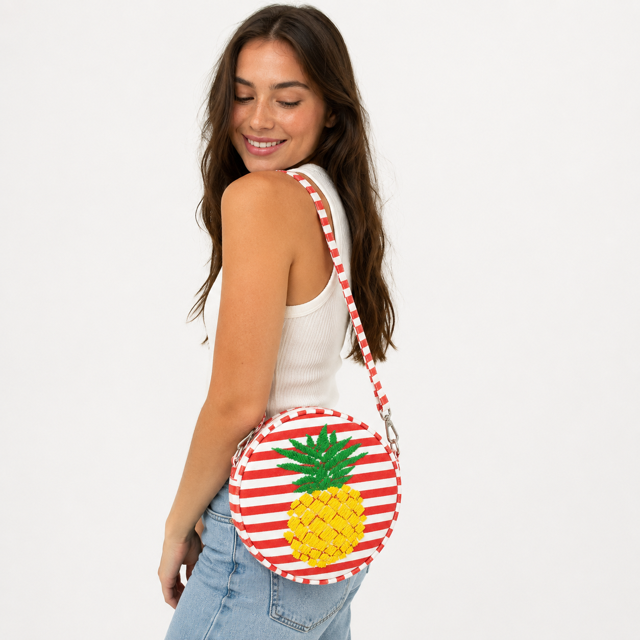 Sun ‘n’ Sandal Luna Woven Pineapple Purse
