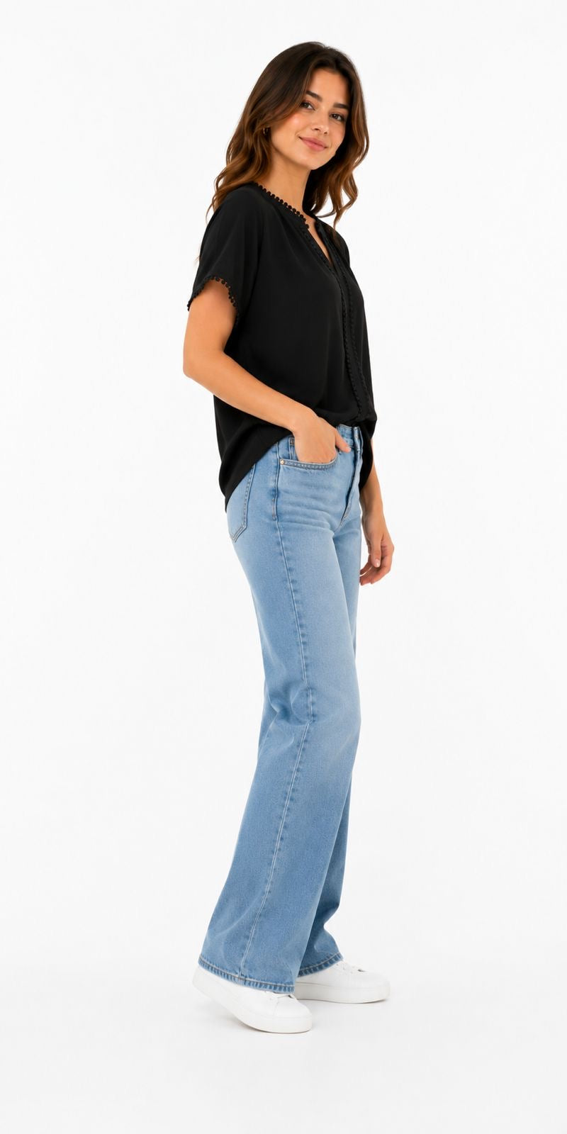 JONES NEW YORK-Black short-sleeved blouse from the Jones New York Signature brand