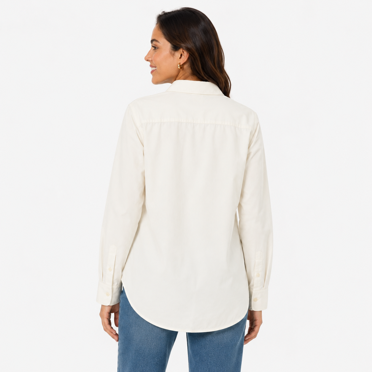 Tommy Hilfiger Jeans white shirt features a loose boyfriend cut