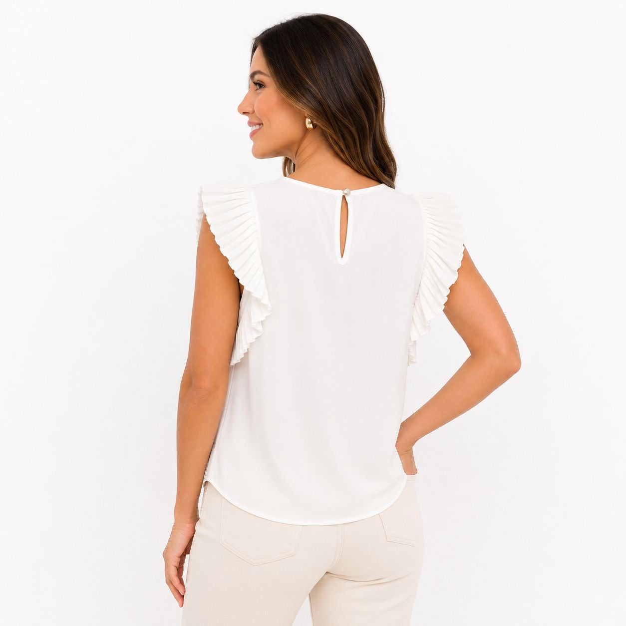 Blashe White blouse of the brand Biáshe has short sleeves