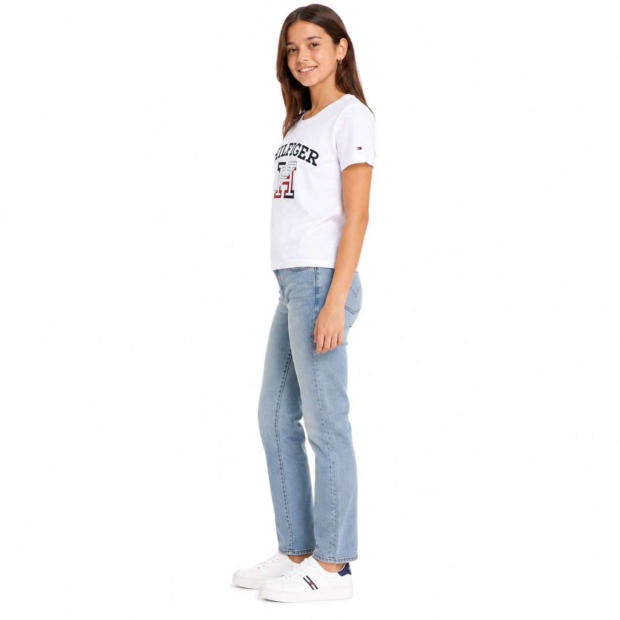 TOMMY HILFIGER-White cotton t-shirt with Tommy Hilfiger brand graphic