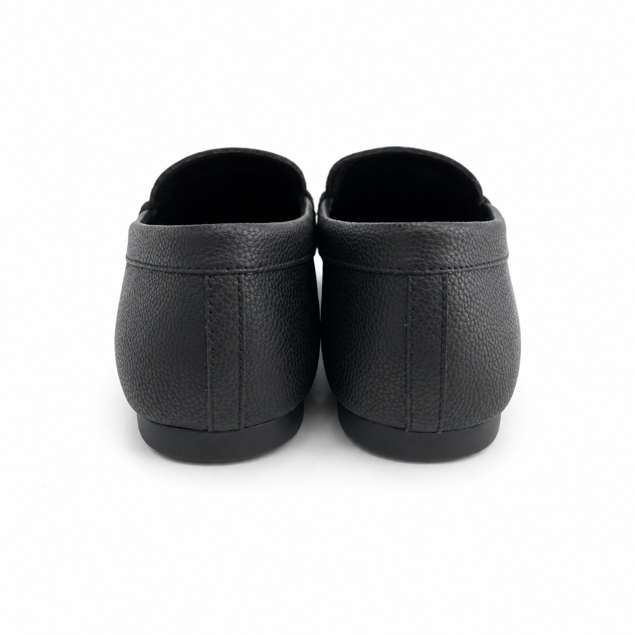 Michael Kors Fulton loafers in black with a characteristic golden logo
