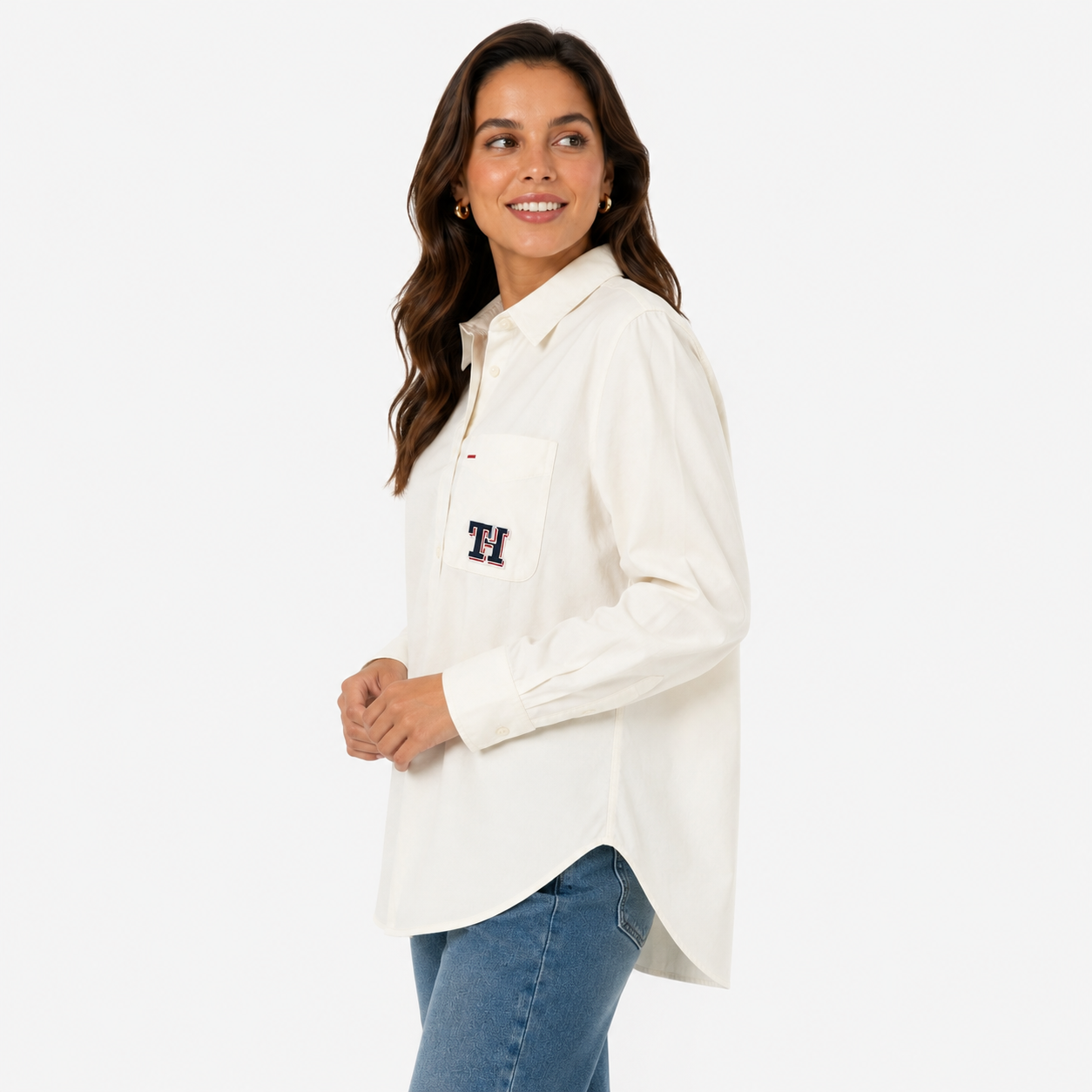 Tommy Hilfiger Jeans white shirt features a loose boyfriend cut