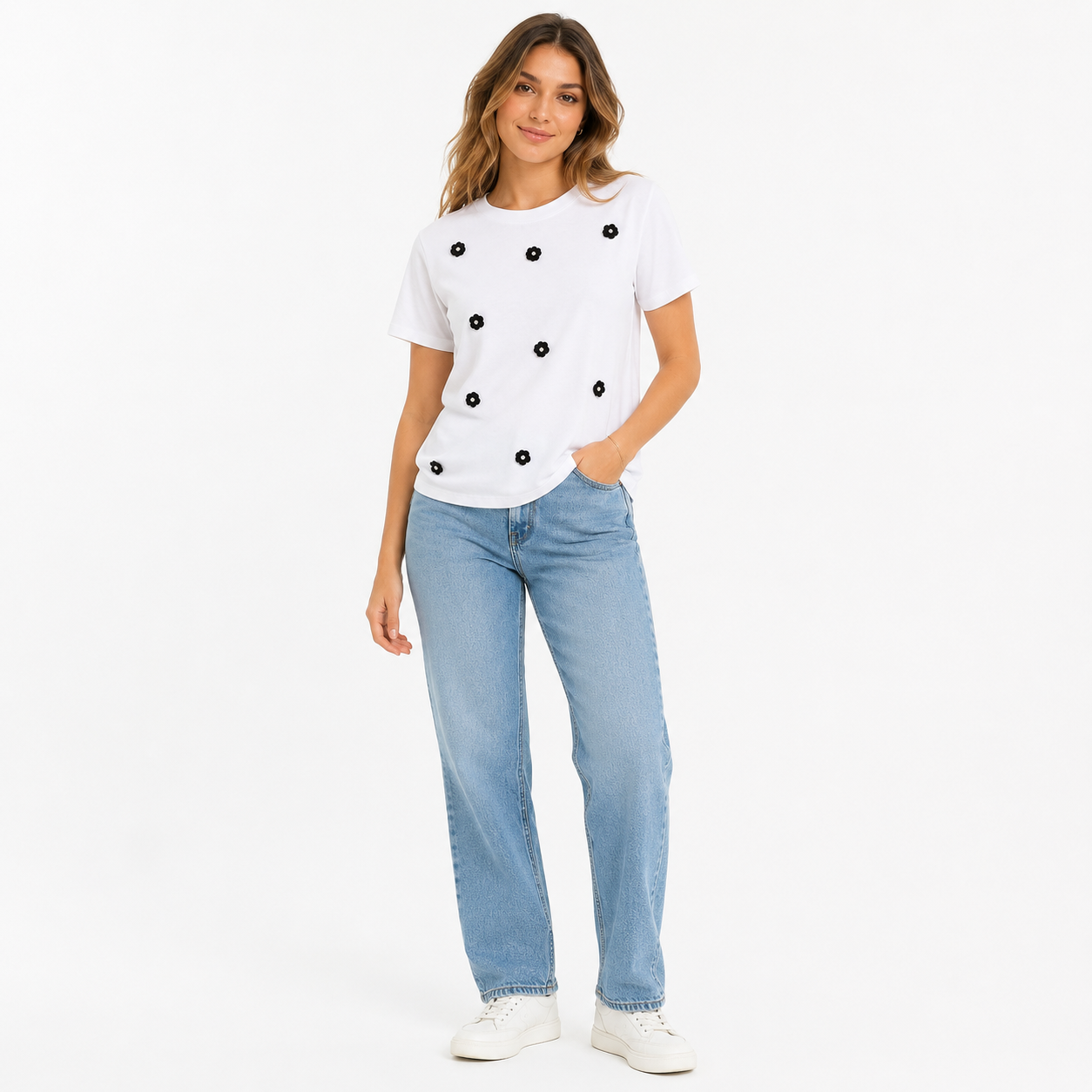 NOTATIONS-White T-shirt with round neck and short sleeves