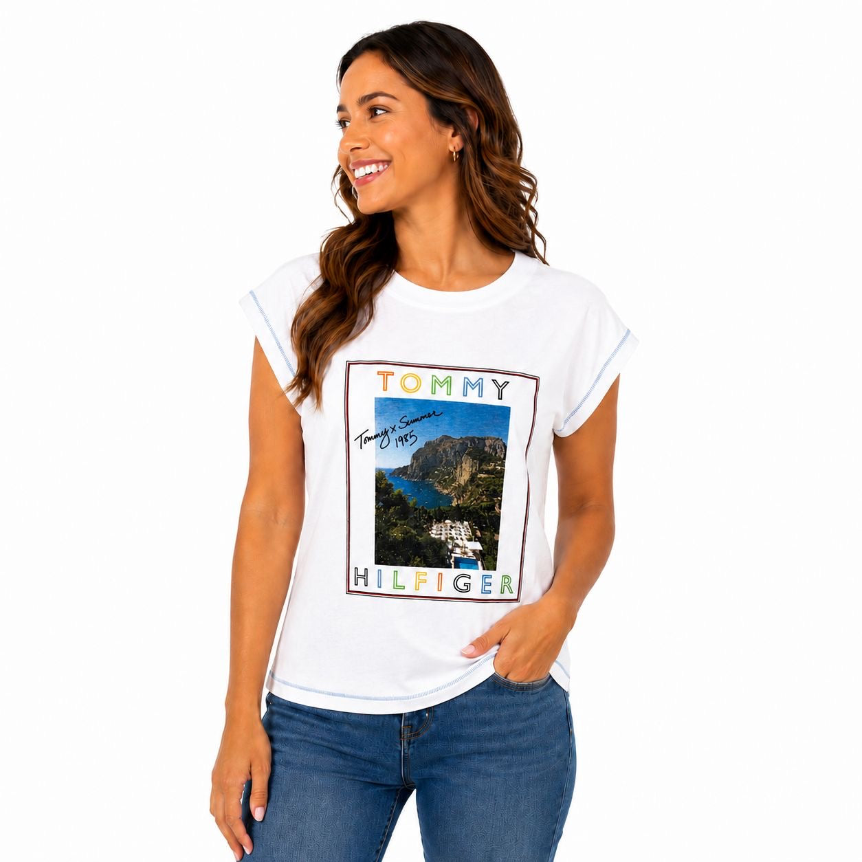Tommy Hilfiger white t-shirt stands out for its graphic womens