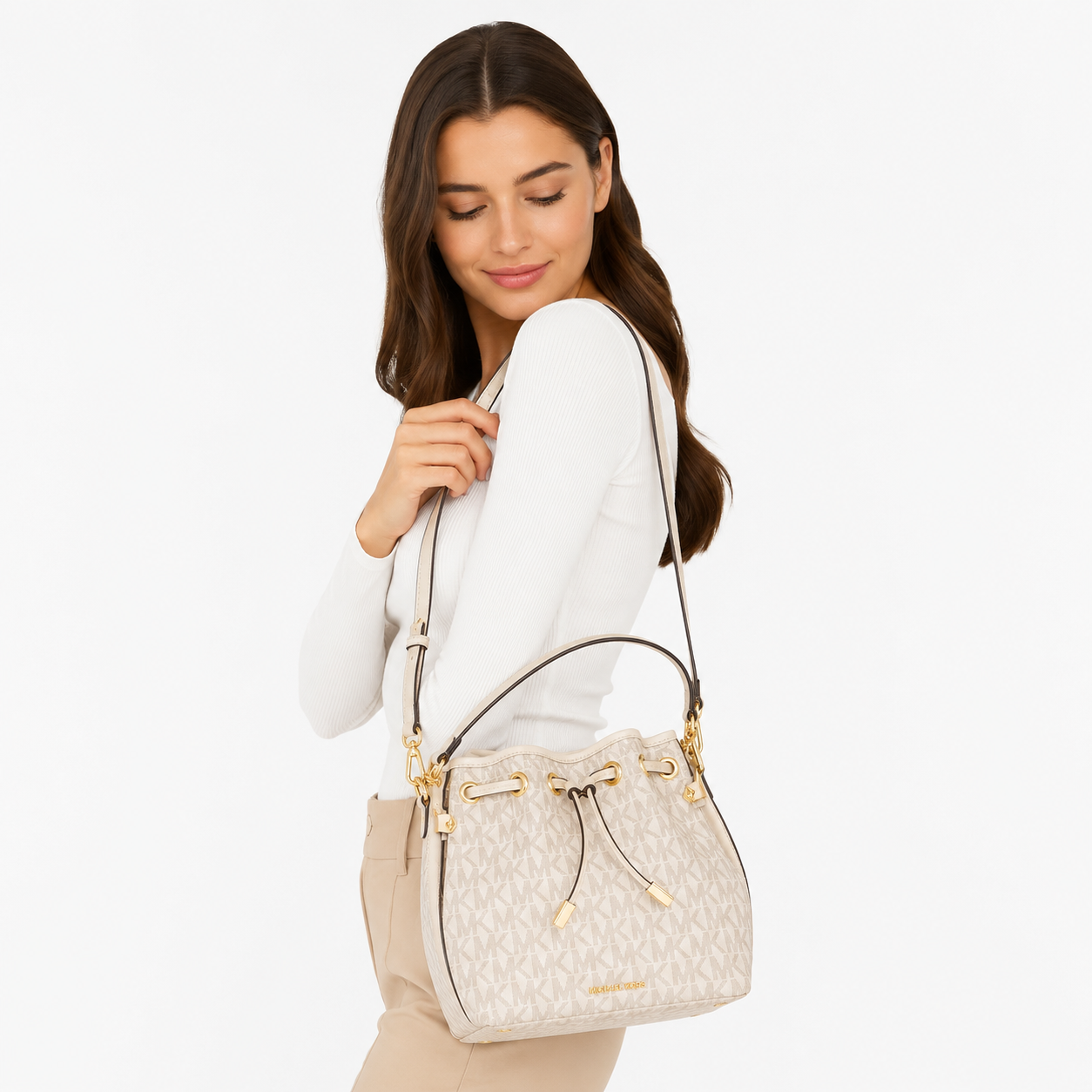 Michael Kors Avery Medium Signature Logo Bucket Messenger Bag