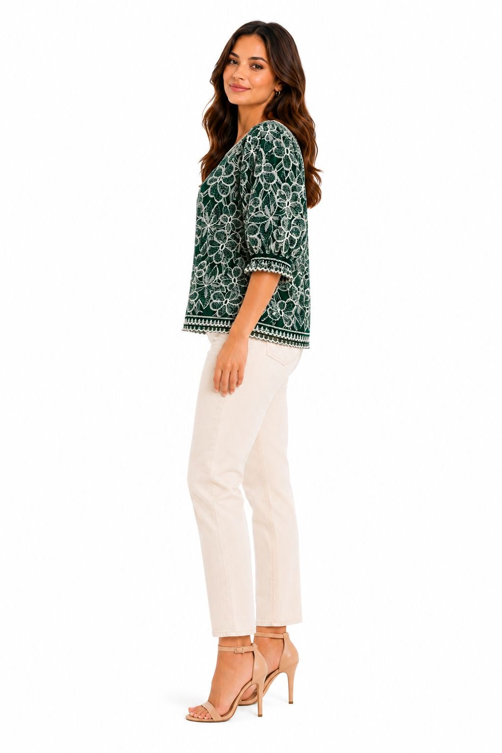 SOLITAIREGreen blouse with white floral embroidery