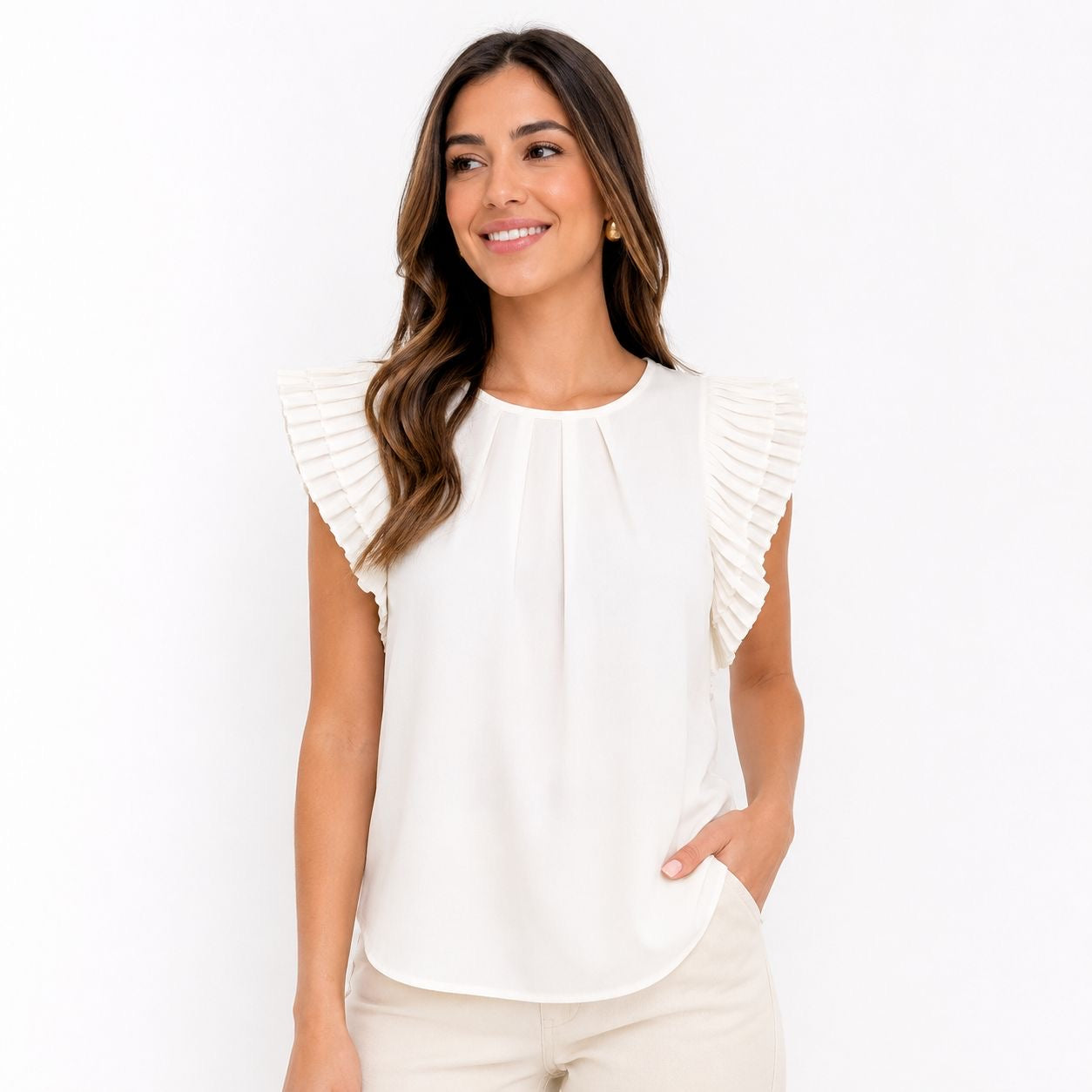 Blashe White blouse of the brand Biáshe has short sleeves