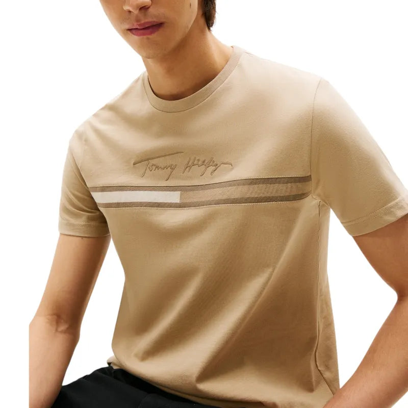Tommy Hilfiger-Tonal Signature Flag Logo T-Shirt