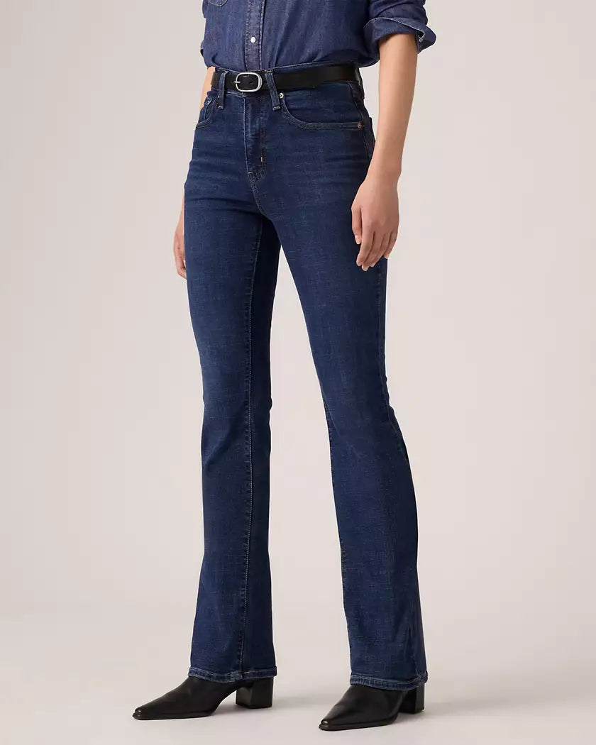 Levi’s High Rise Bootcut Women’s jeans