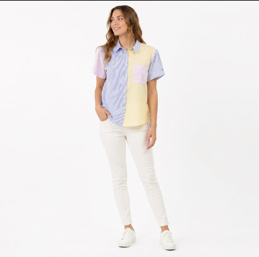 Tommy Hilfiger blouse with a classic cut with a striped design and color blocks.