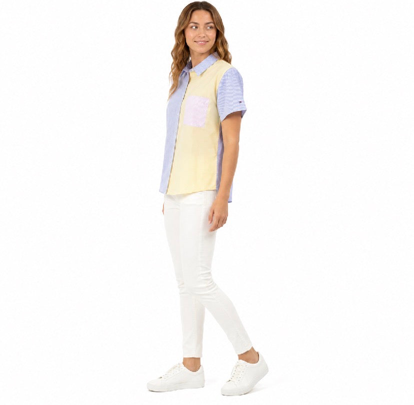 Tommy Hilfiger blouse with a classic cut with a striped design and color blocks.