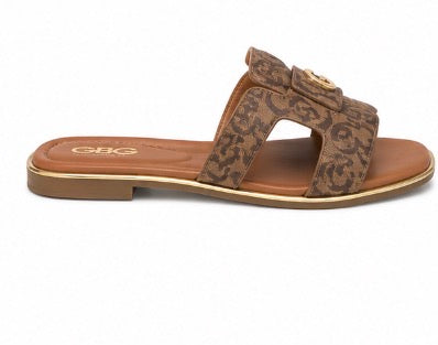 G By Guess Flat sandals
