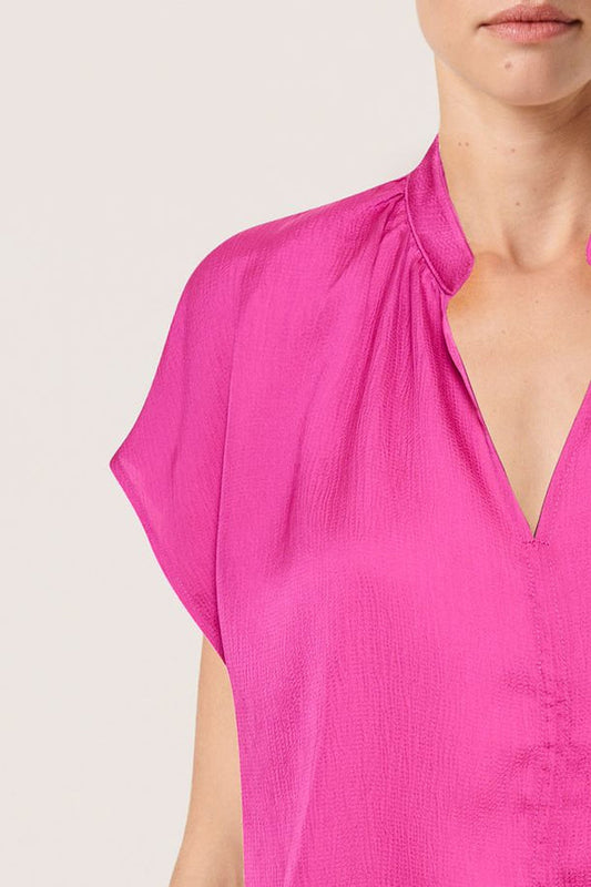 Mellóday Crew Drapey Popover Shirt