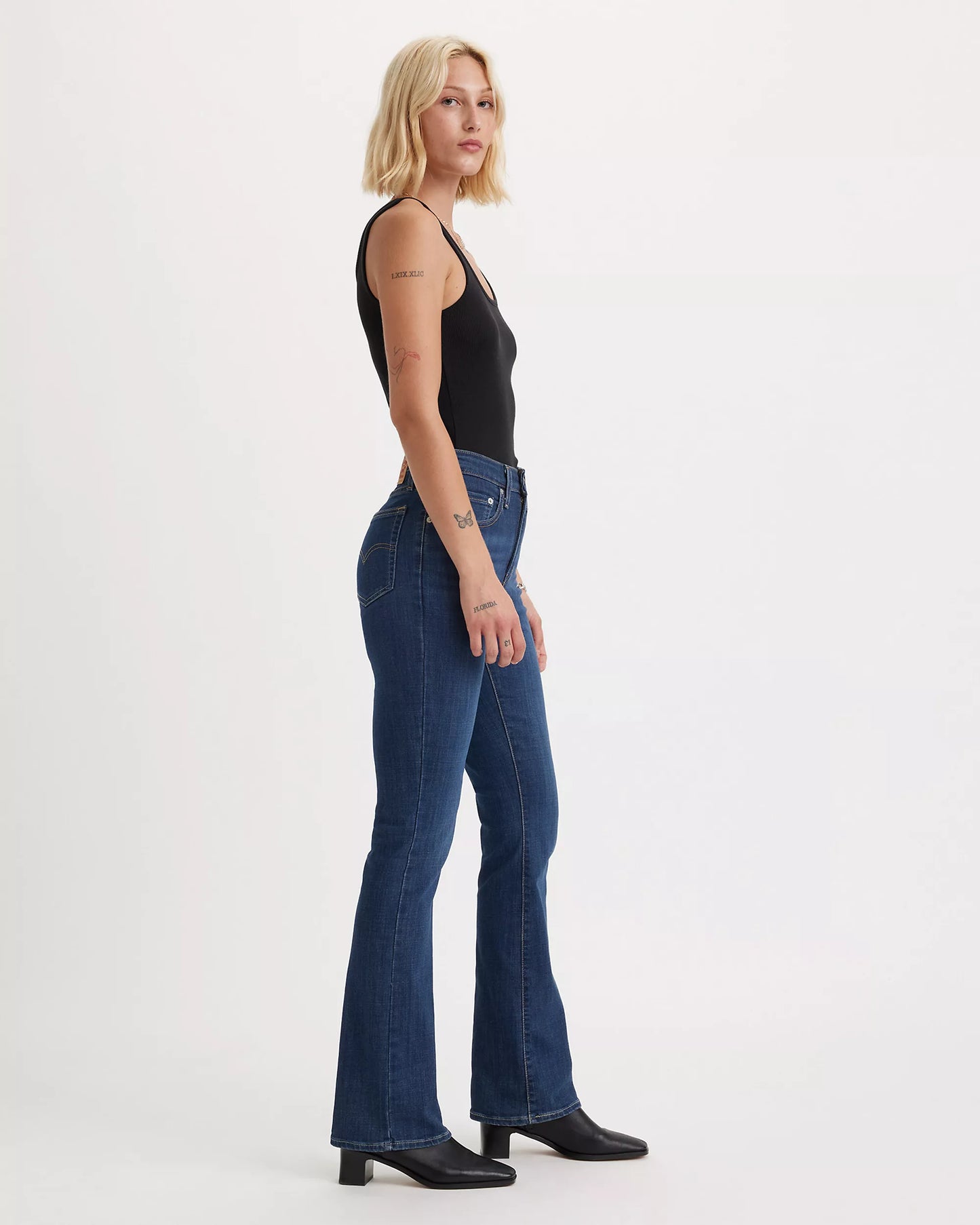 Levi’s 725 High Rise Bootcut Wome’s Jeans