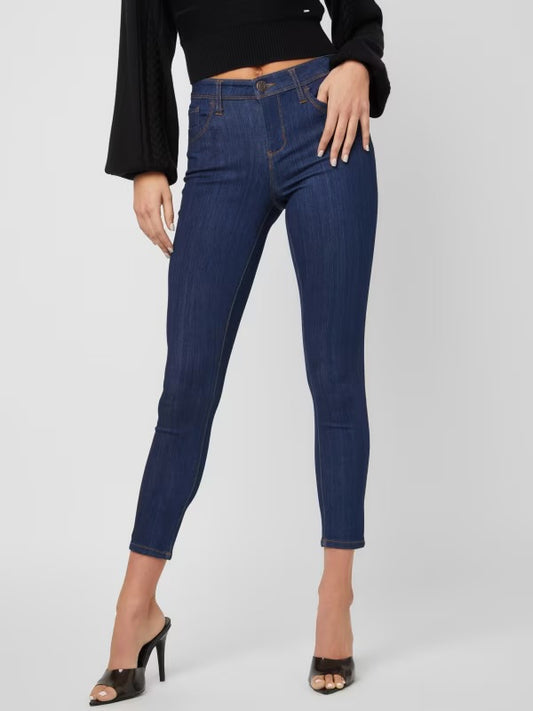 GUESS Women's Beyla Curvy Mid-Rise Skinny Jeans