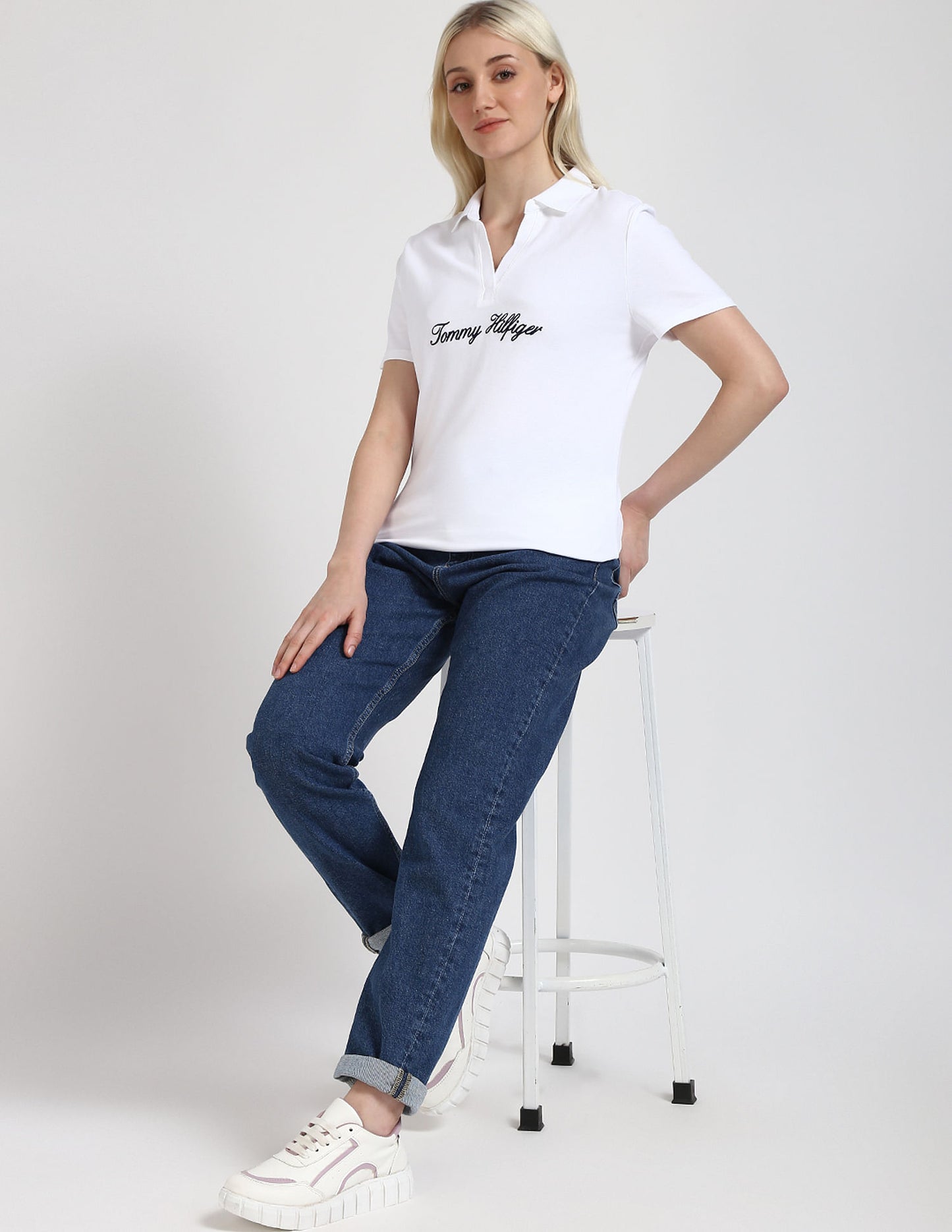 Tommy Hilfiger Camiseta Blanca De Mujer Para Un Look Clásico