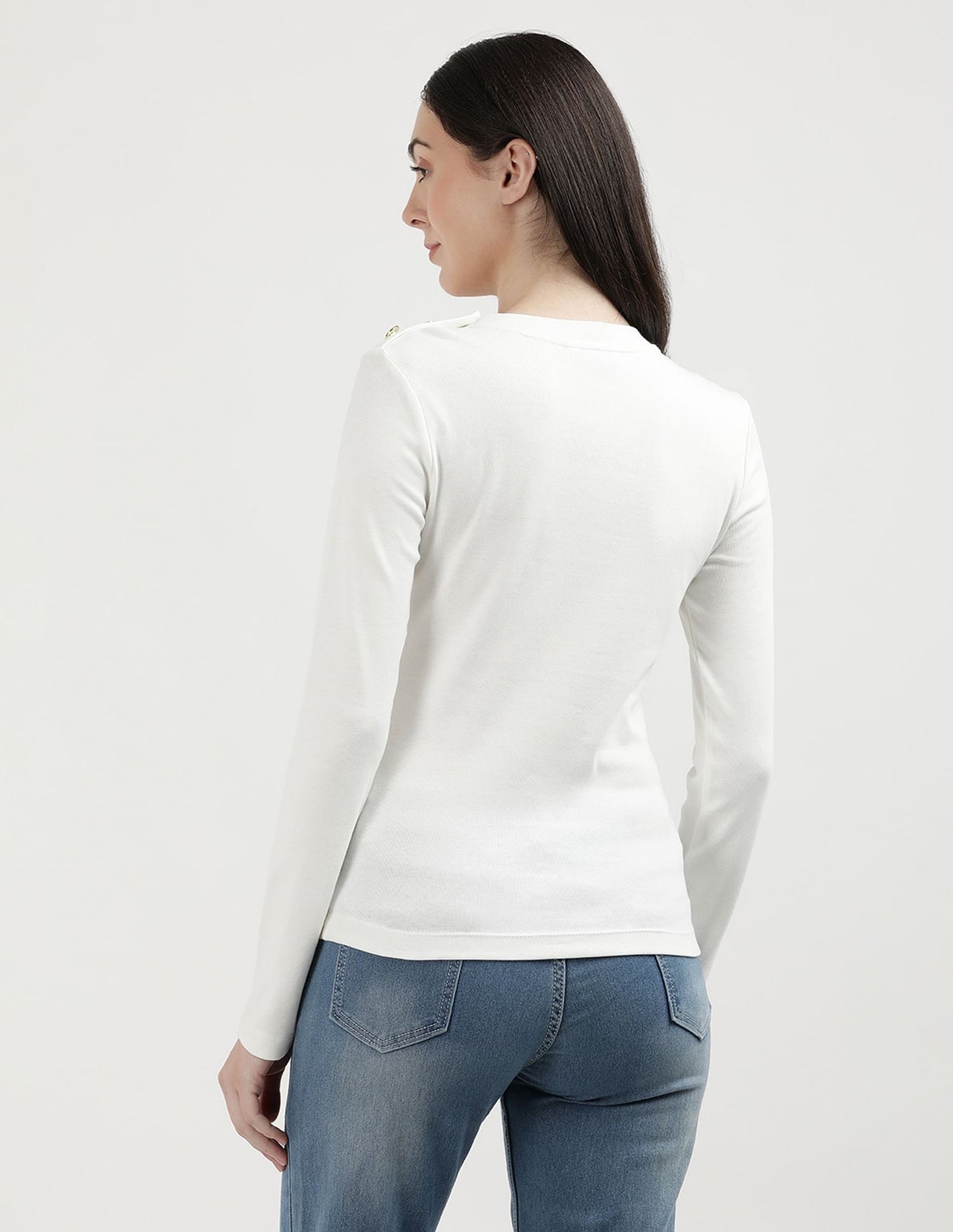 Camiseta favorita con botones de oro macizo