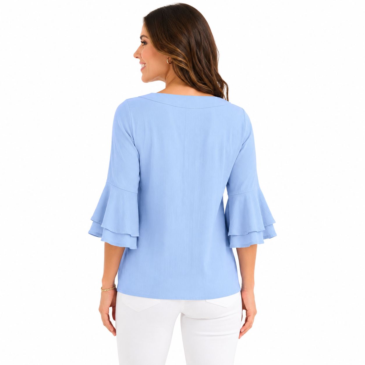 Naif Blouse from the Canadian brand Naïf, characterized by its sky blue color Women’s