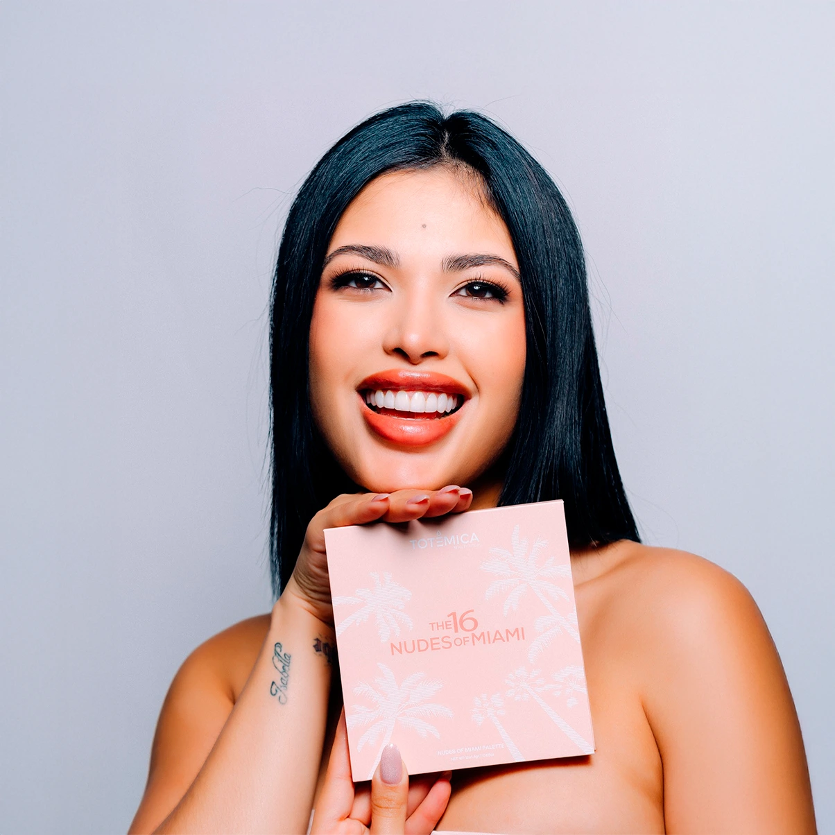 Totemica The 16 Nudes Of Miami Eyeshadow Palette