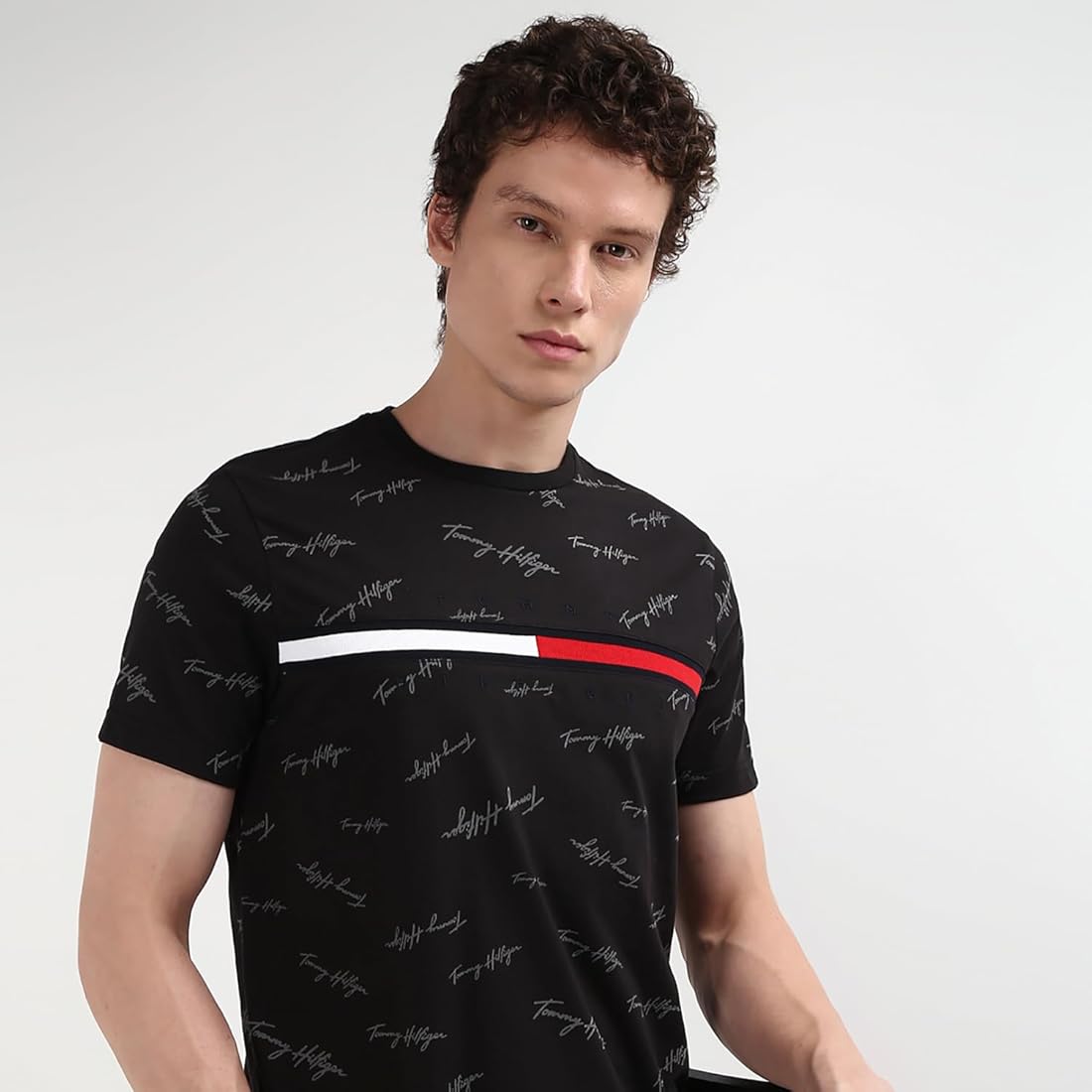 Tommy Hilfiger Men's Regular Fit T-Shirt
