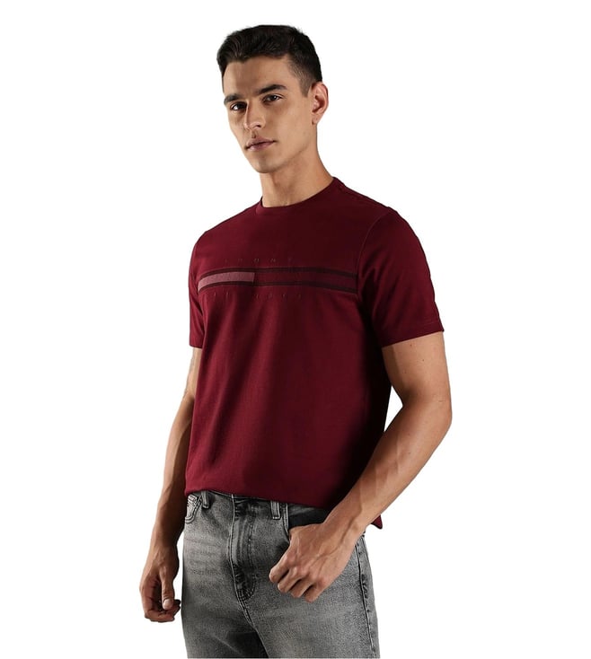 Tommy Hilfiger  Burgundy Cotton Regular Fit Logo Printed T-Shirt