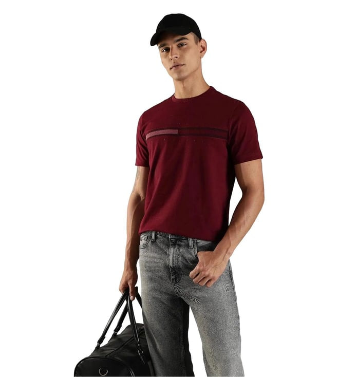 Tommy Hilfiger  Burgundy Cotton Regular Fit Logo Printed T-Shirt