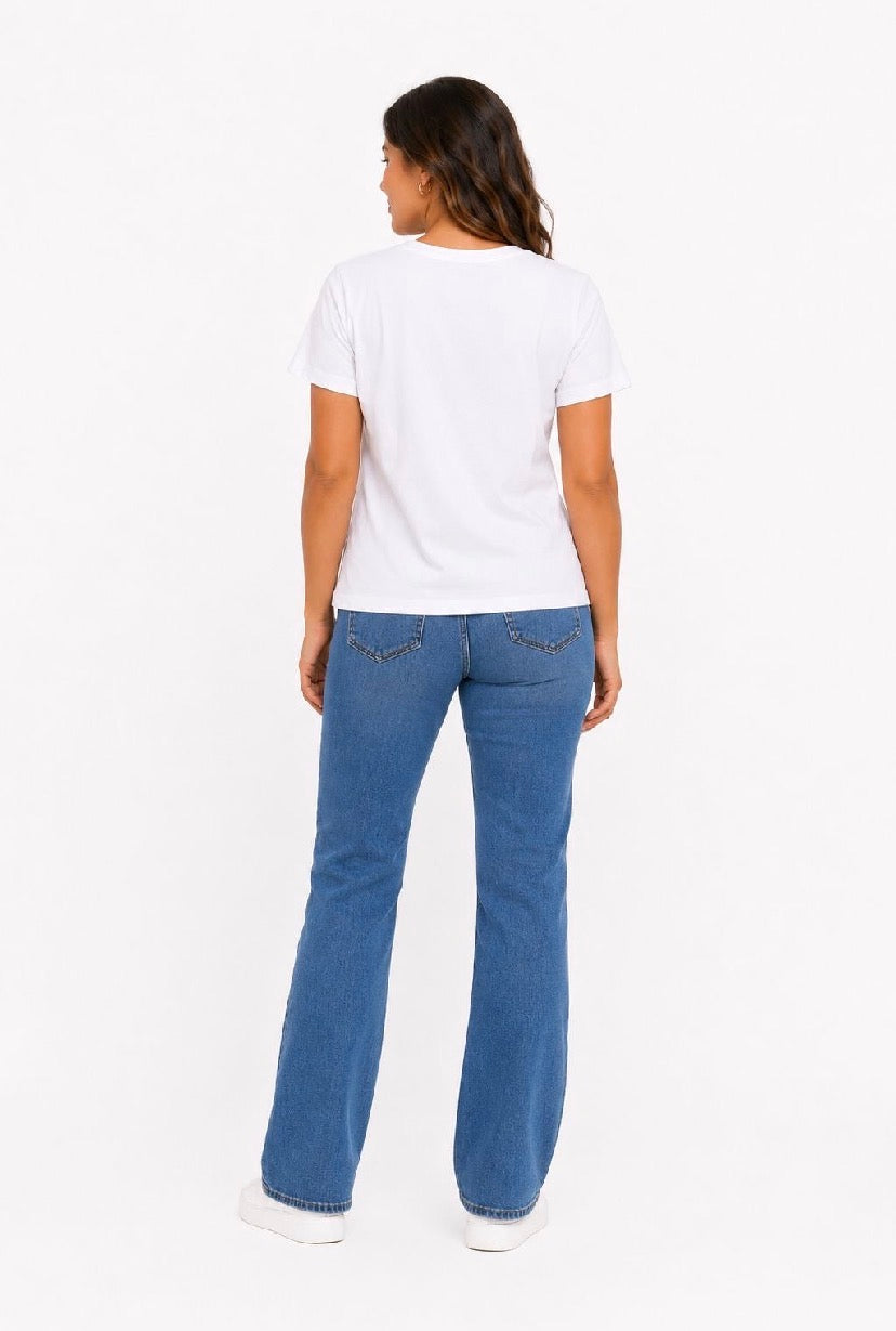 GUESS white short-sleeved t-shirt