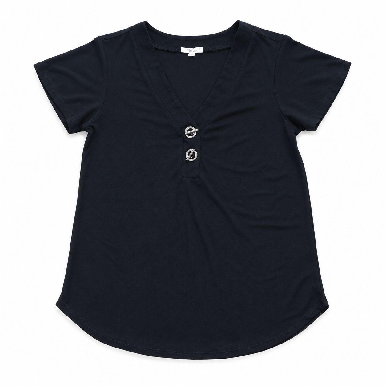 89th + Madison Black blouse from the Retrelogy brand stands out for its V-neck