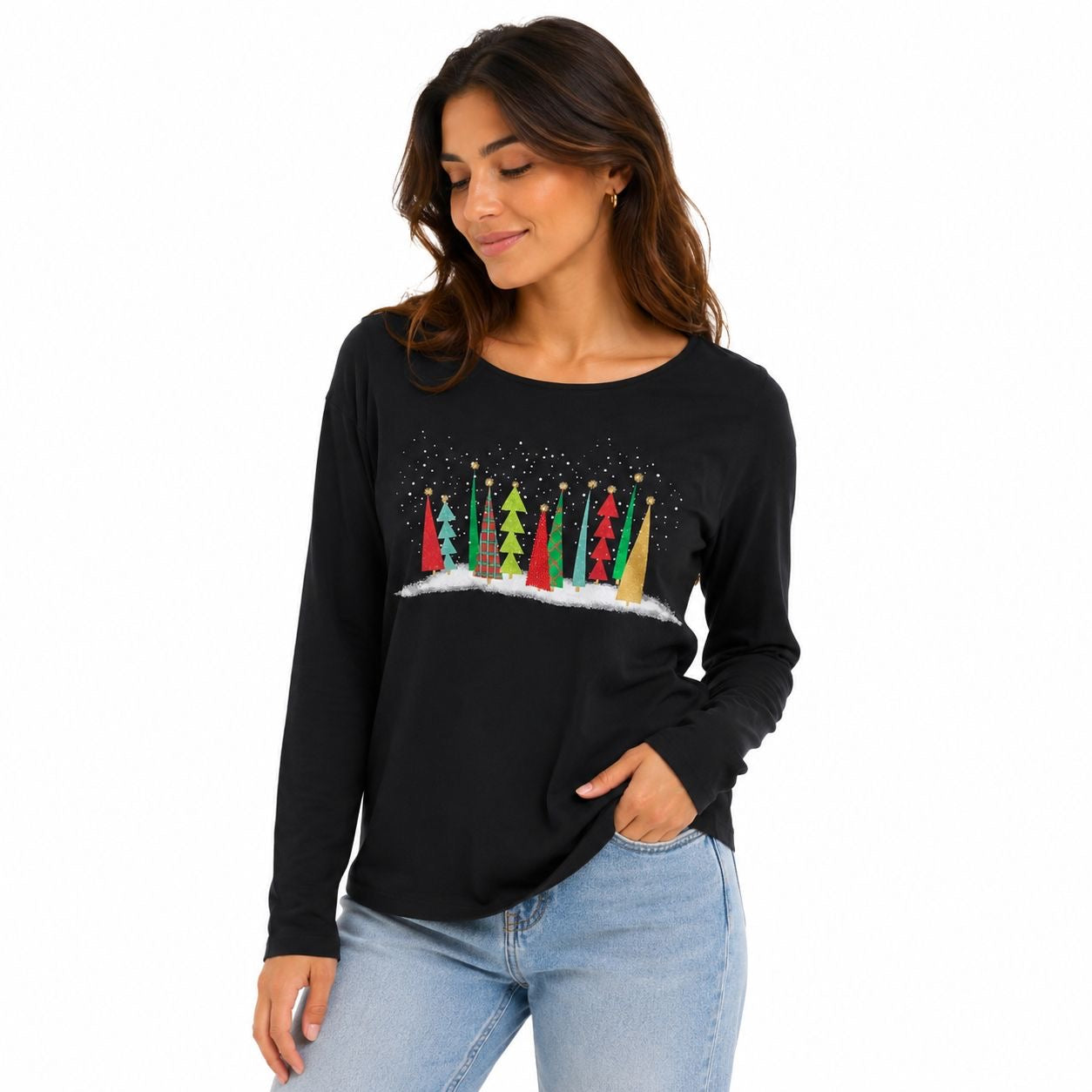 Karen Scott's long-sleeved black t-shirt features a Christmas tree chart