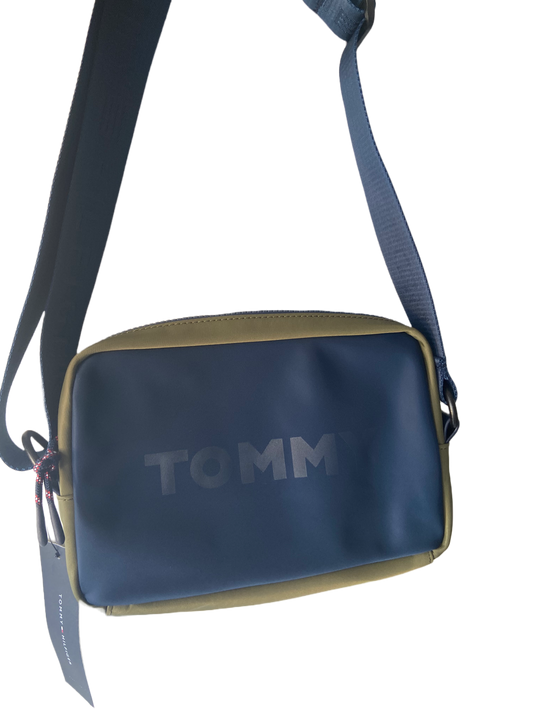 Tommy Hilfiger Crossbody